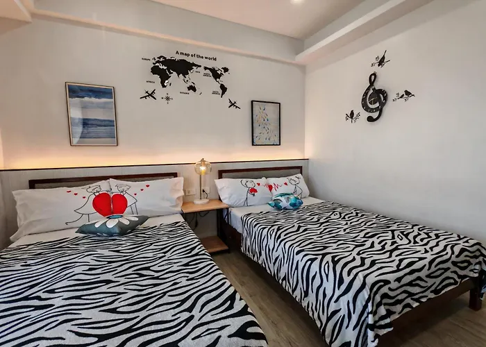 Azur A732, Amani Residences, 5 Minutes Airport, Netflix, Stylish, Cozy With Luxurious Swimming Pool Apartment Lapu-Lapu City