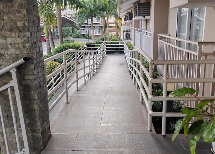 Azur A732, Amani Residences, 5 Minutes Airport, Netflix, Stylish, Cozy With Luxurious Swimming Pool Lapu-Lapu City