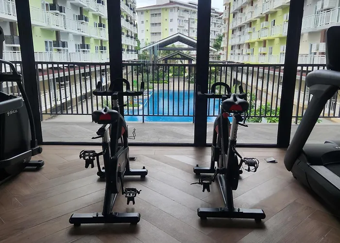 Apartment Azur A732, Amani Residences, 5 Minutes Airport, Netflix, Stylish, Cozy With Luxurious Swimming Pool *