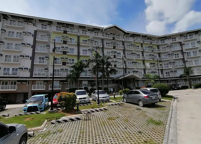 Apartment Azur A732, Amani Residences, 5 Minutes Airport, Netflix, Stylish, Cozy With Luxurious Swimming Pool