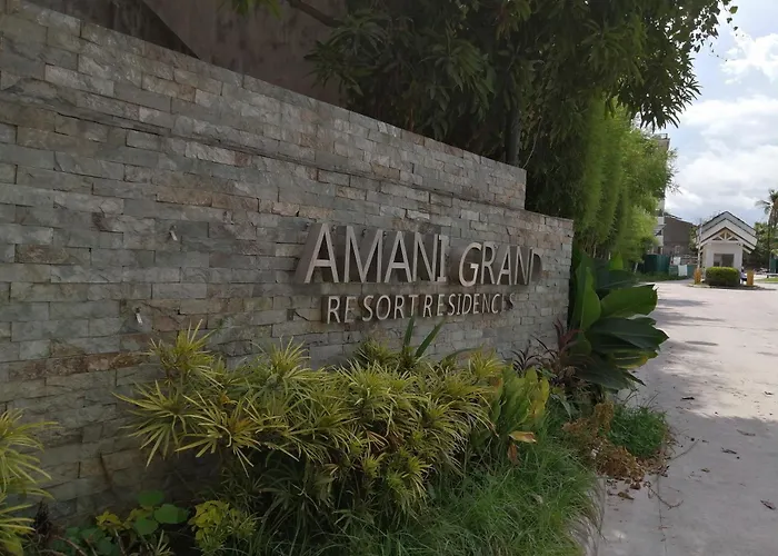 Apartment Azur A732, Amani Residences, 5 Minutes Airport, Netflix, Stylish, Cozy With Luxurious Swimming Pool *